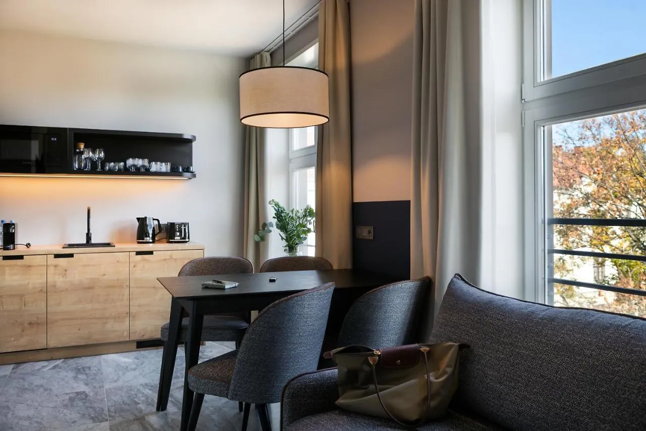 H11 Aparthotel Krakow