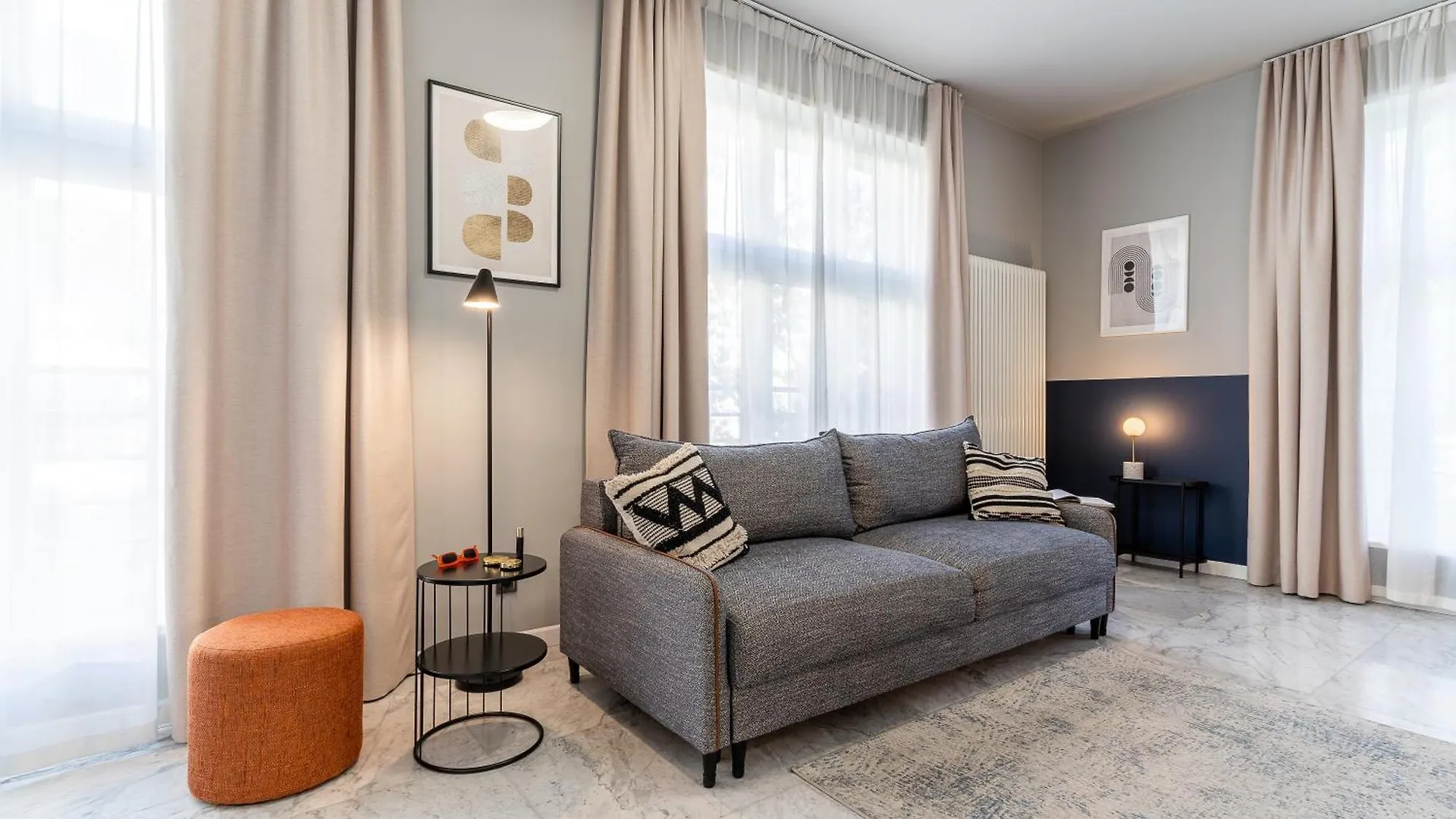 H11 Aparthotel Krakow