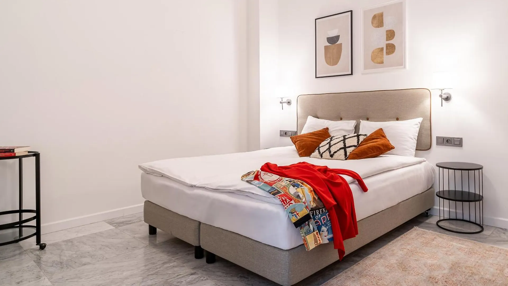 *****  H11 Aparthotel Krakow Poland
