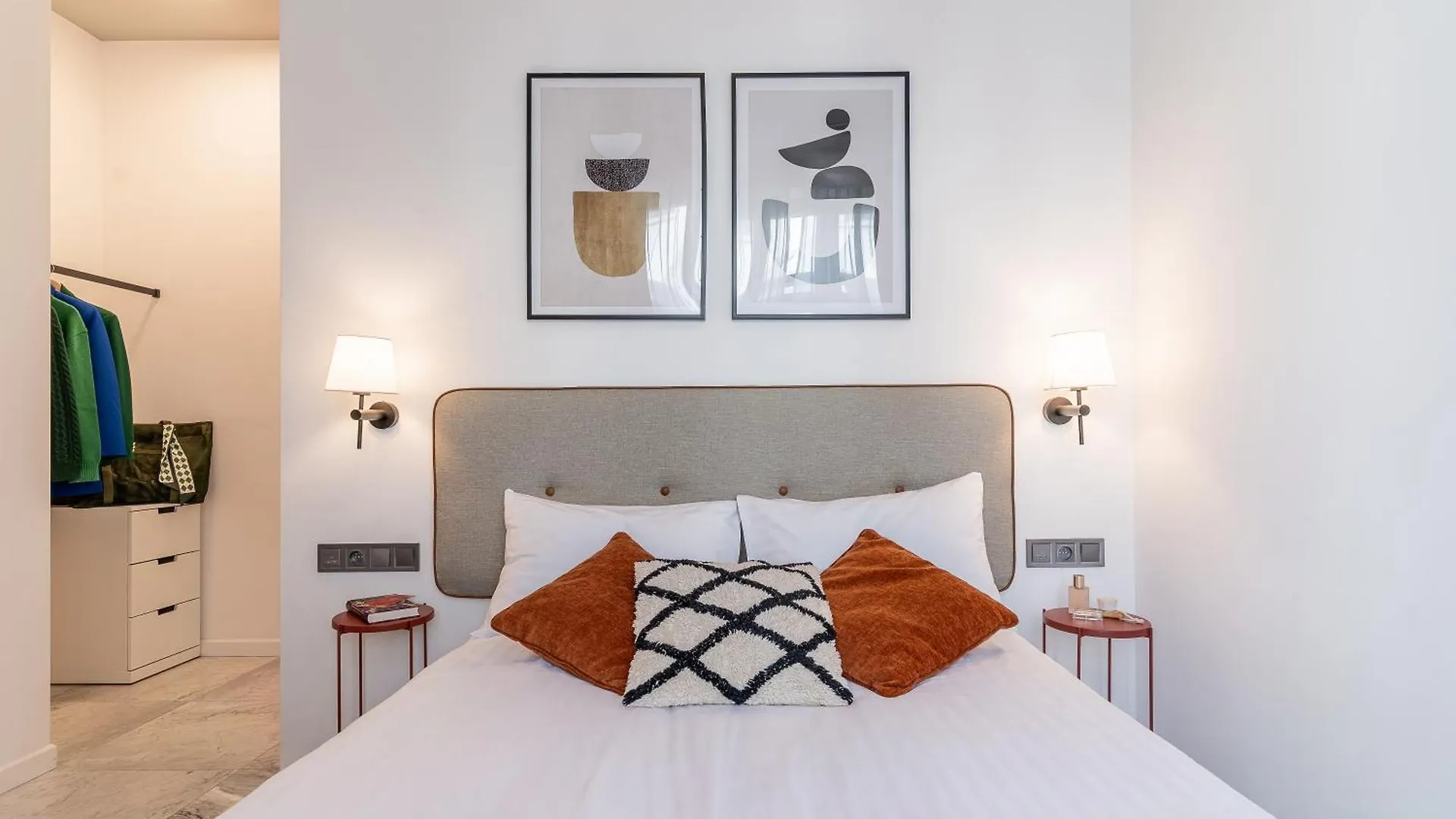 H11 Aparthotel Krakow
