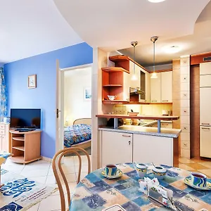 https://apartamenty-alessia-kolobrzeg.kolobrzeghotels.com