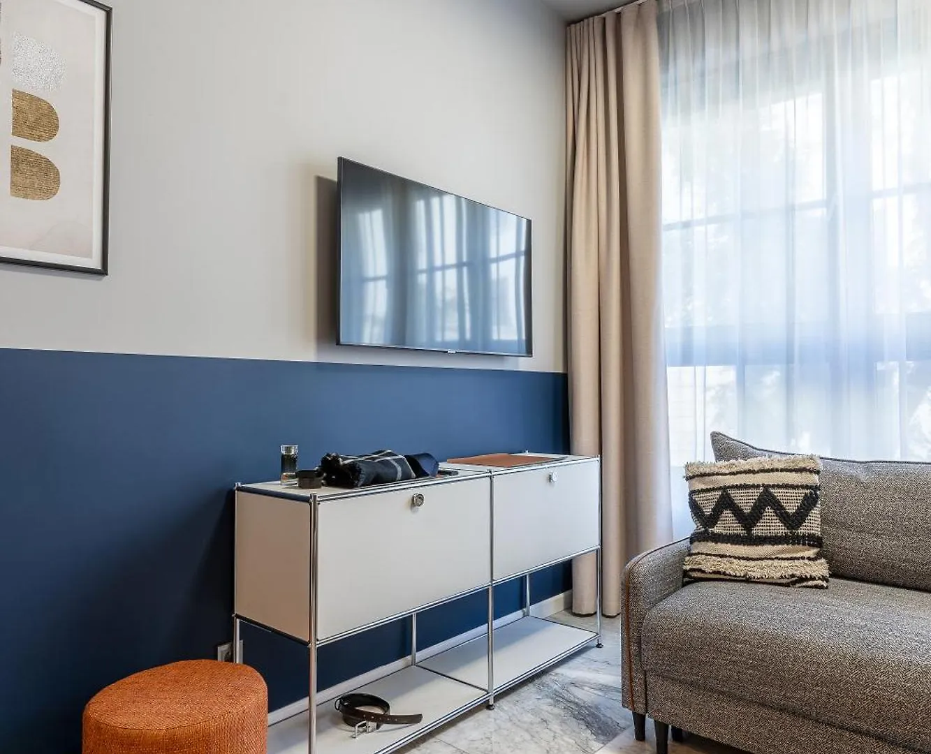 H11 Aparthotel Krakow