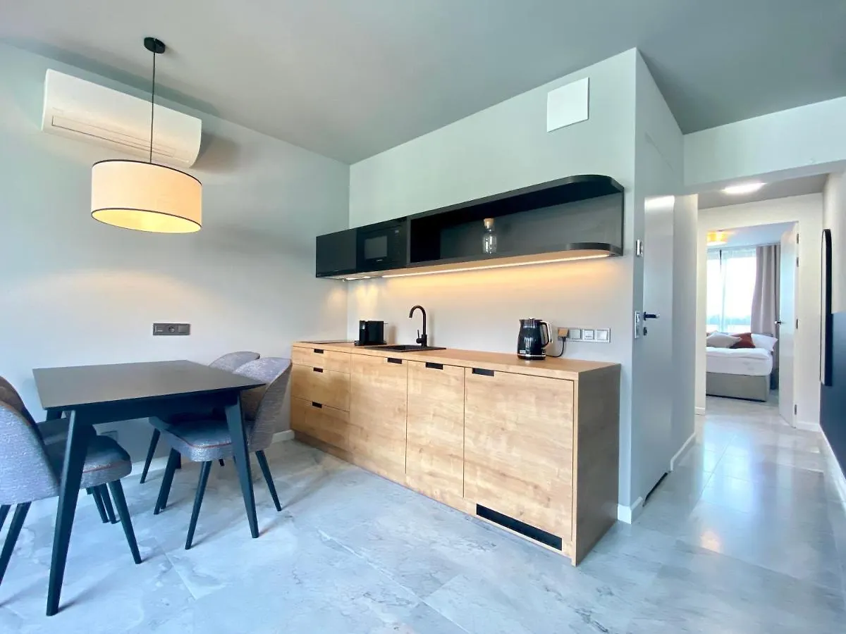 H11 Aparthotel Krakow